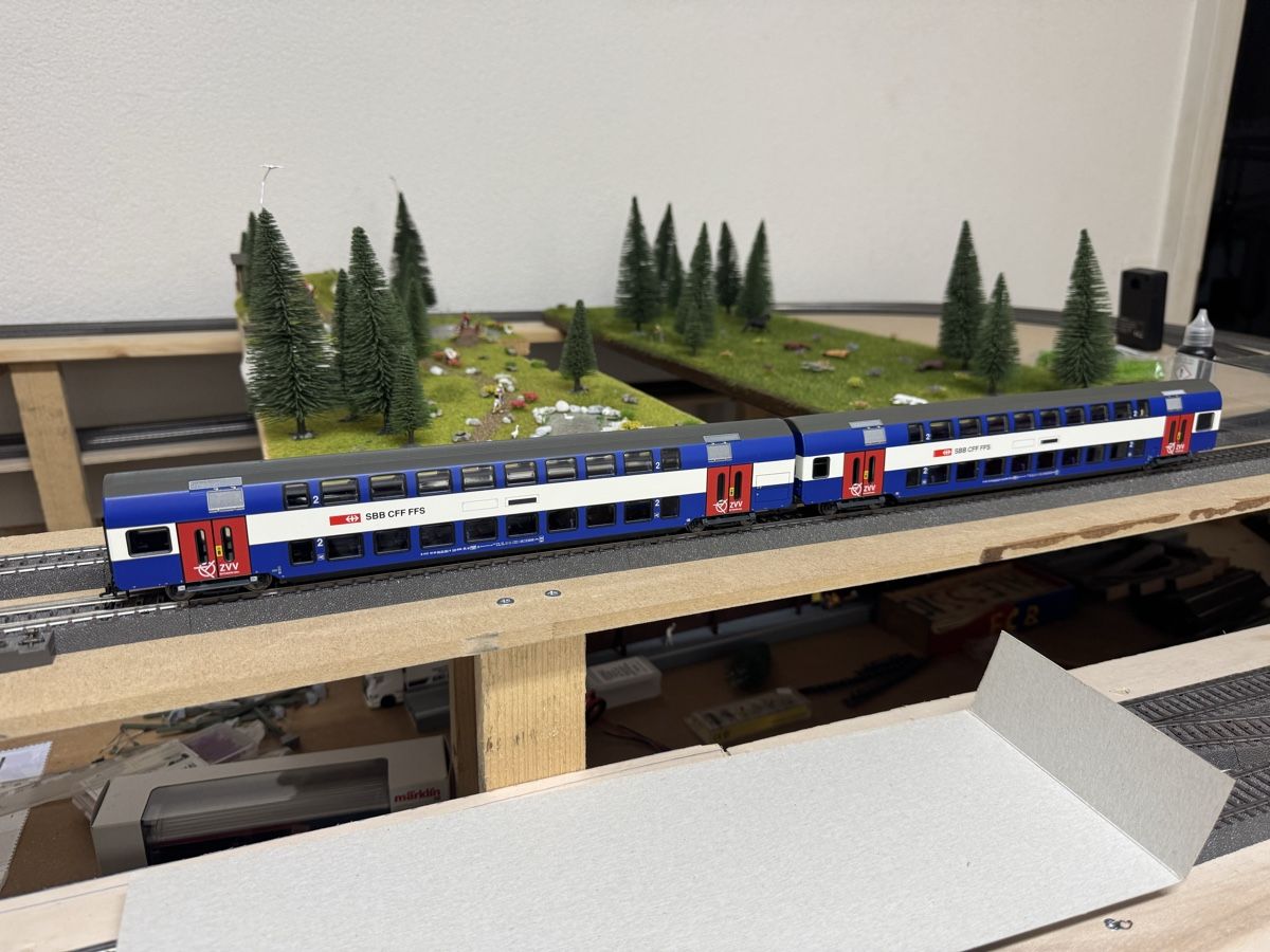 Roco Modellini di ferrovie: Roco ZVV Wagen  – Nuovo (secondo la descrizione) da Oberwil BL venduto da AuM03 2