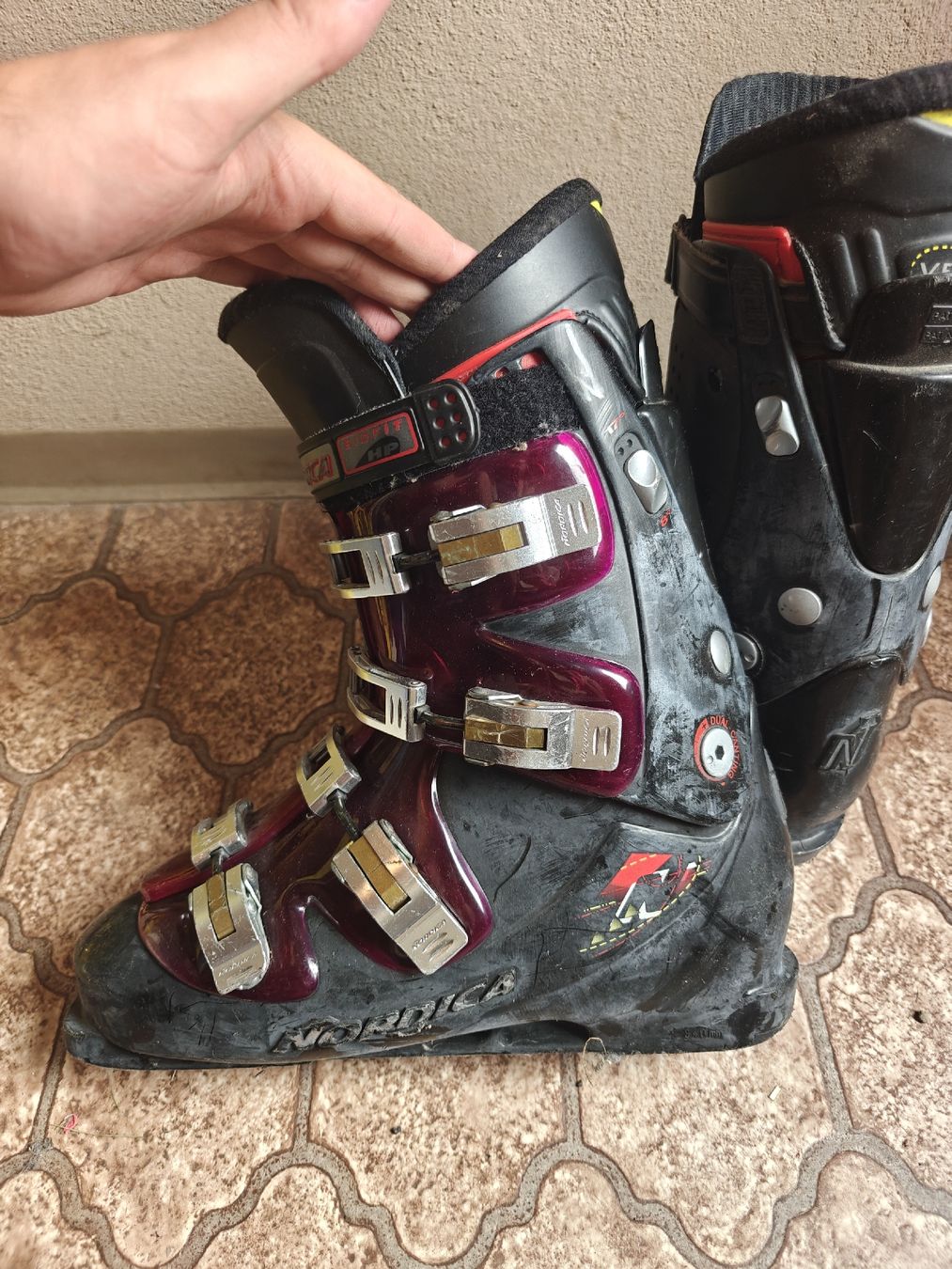 Nordica Scarpe da uomo: Skischuhe Nordica – Usato da Luzern venduto da RemsyRainbow 2