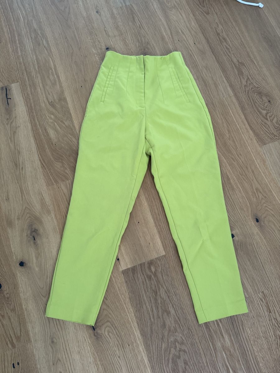 Zara Hosen: Zara Stoffhose Grösse XS – Neu (gemäss Beschreibung) aus Oberbüren von dijbdn
