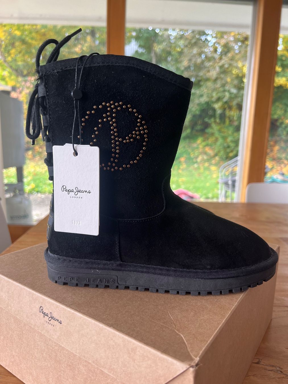 Pepe Jeans Scarpe da donna: Bottes fourrées neuve taille 37 marque Pepe Jeans – Nuovo e nell'imballaggio originale da Lugnorre venduto da jul_lnh6