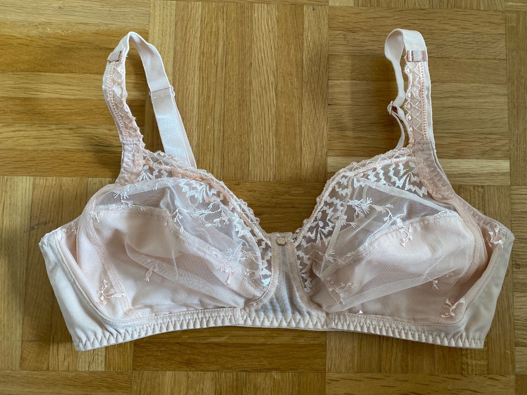 Chantelle Sonstige Unterwäsche: Chantelle Wirefree Support BH 80D Hautfarben – Neu (gemäss Beschreibung) aus Zürich von alex124