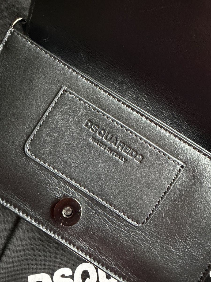Dsquared2 Borse: DSQUARED2 Crossbody Bag – Usato da Luzern venduto da Sunnyside_71 1