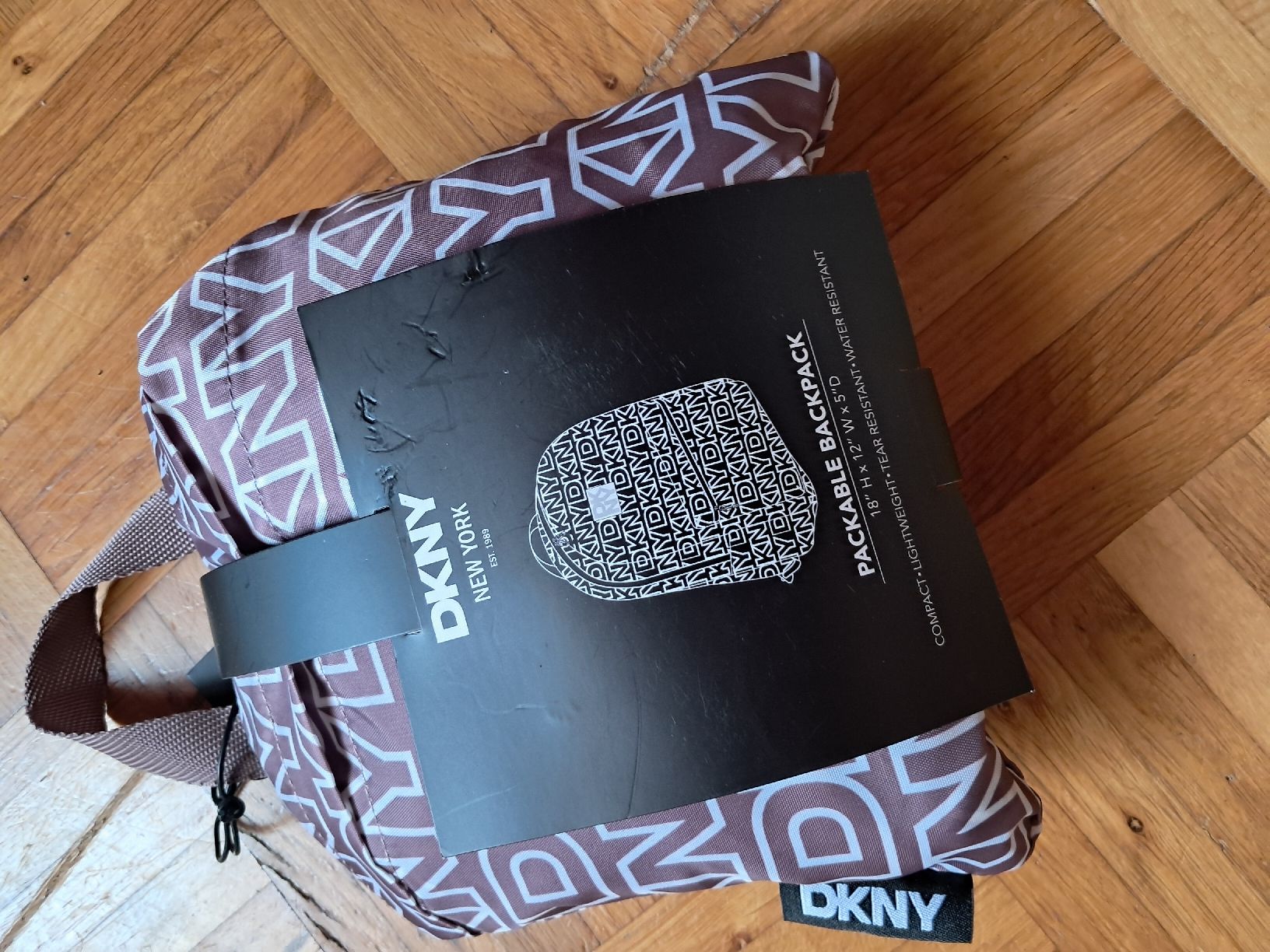 DKNY Zaini: DKNY Backpack Rucksack NEU – Nuovo e nell'imballaggio originale da Kefikon TG venduto da theratpack20 9