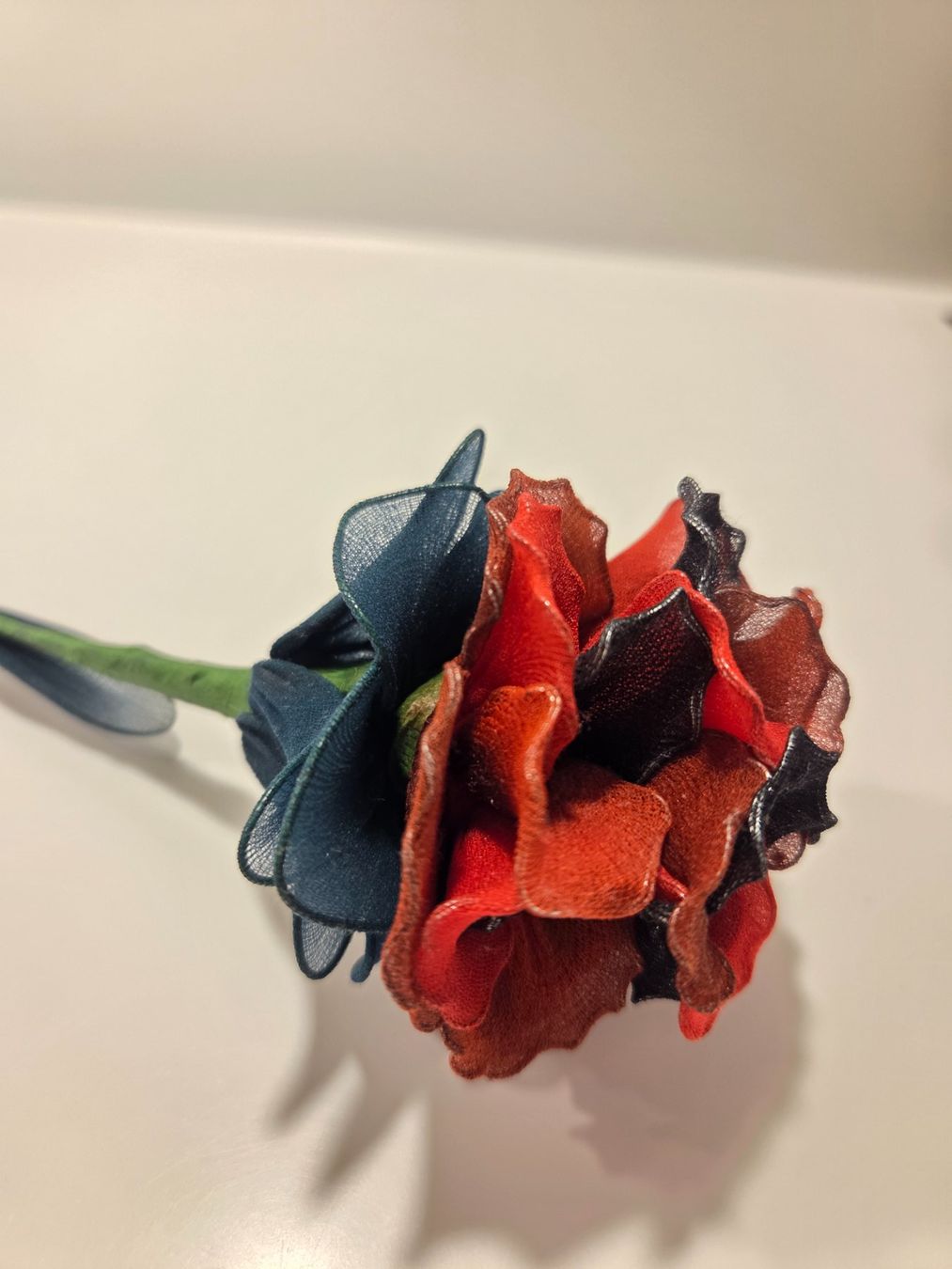 Alle Dekorationen: Handgemachte Blumen – Gebraucht aus Zürich von Lela-Mirela 1