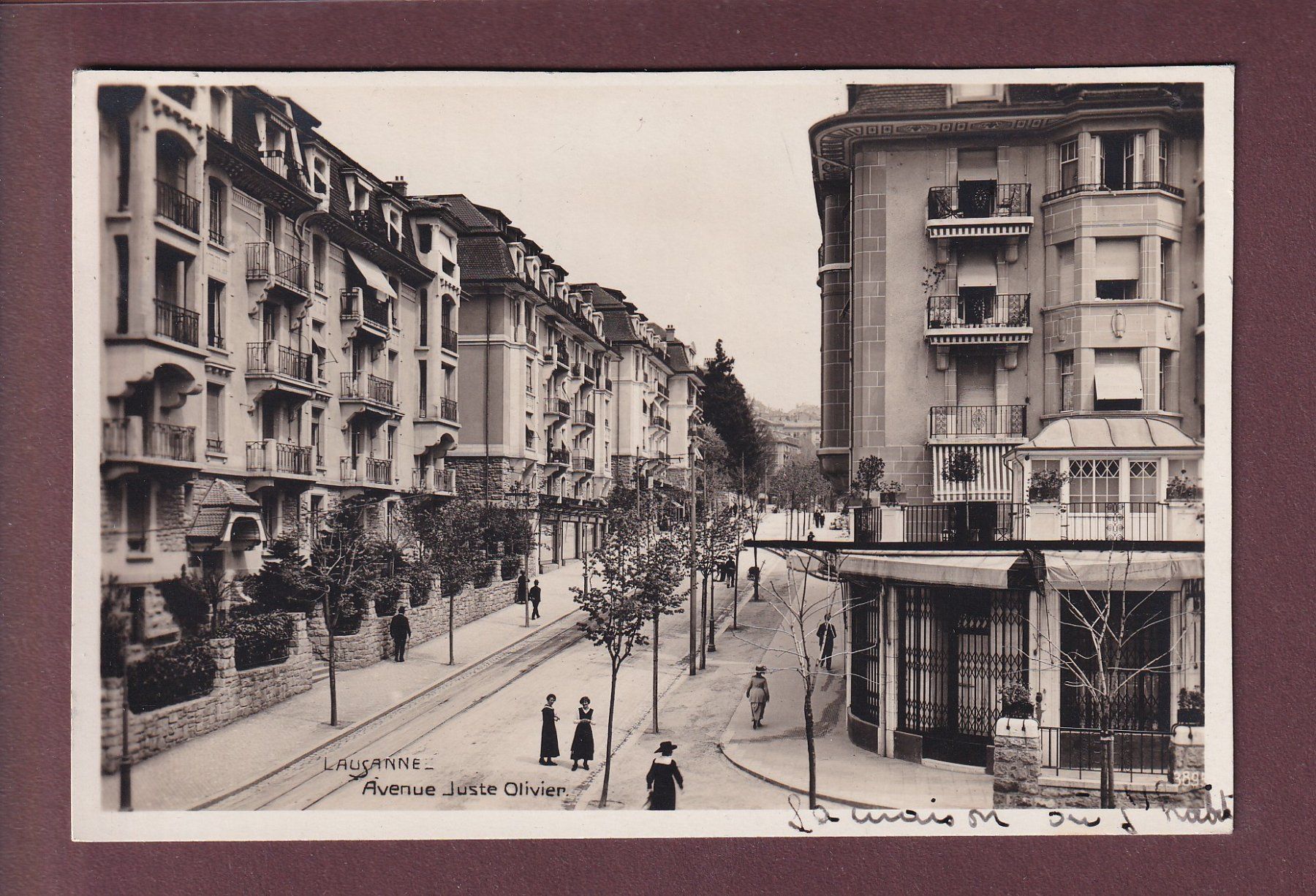 Cartes postales: LAUSANNE - Avenue Juste Olivier - 1933 – D'occasion à Pully par nicecards