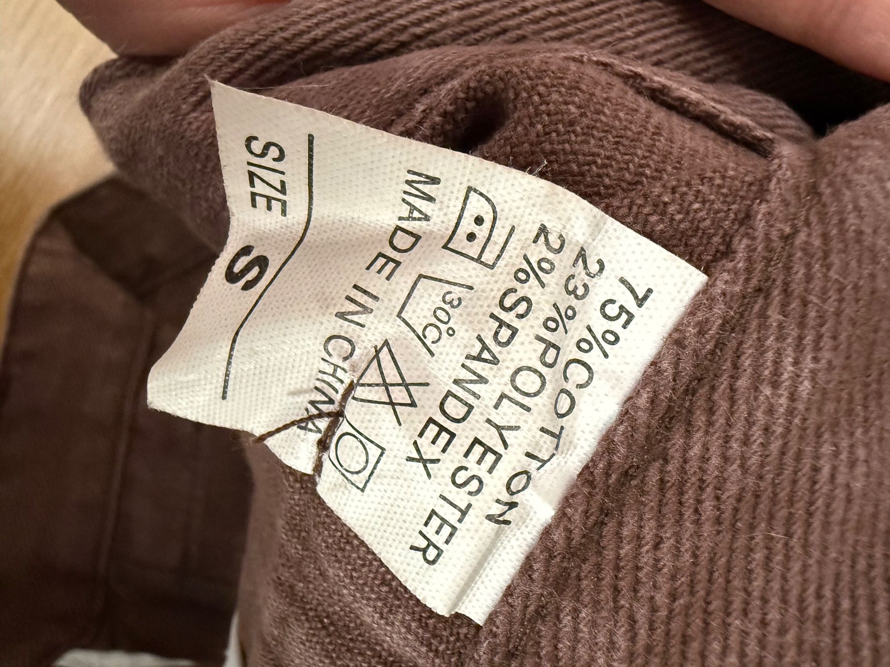 Jeans: Brown Cargo Pants - Y2K Style – Usato da St. Gallen venduto da trxcy 4