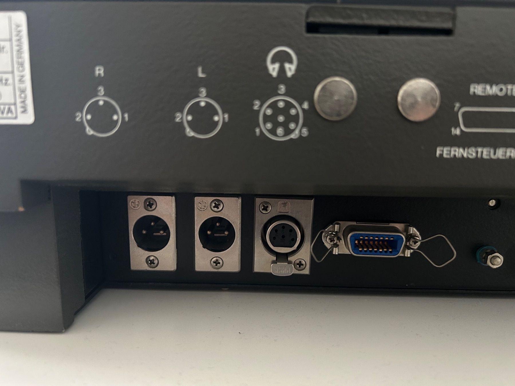 EMT Tourne-disques: EMT 938 – Restored Professional Broadcast Turntable – D'occasion à Baar par AAT5 8