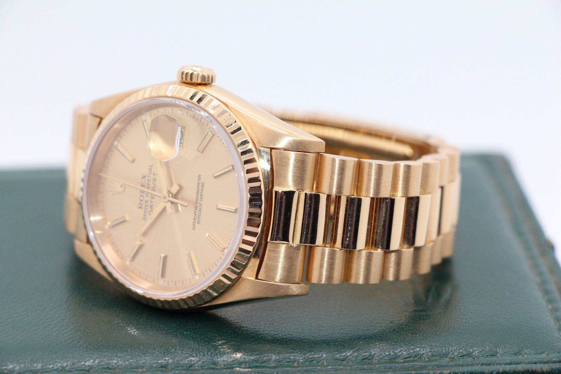 Rolex Orologi: Rolex Datejust 36 18K Gold Ref. 16238, Box & Papers 1990 – Usato da Zug venduto da eMDi_Collection 1