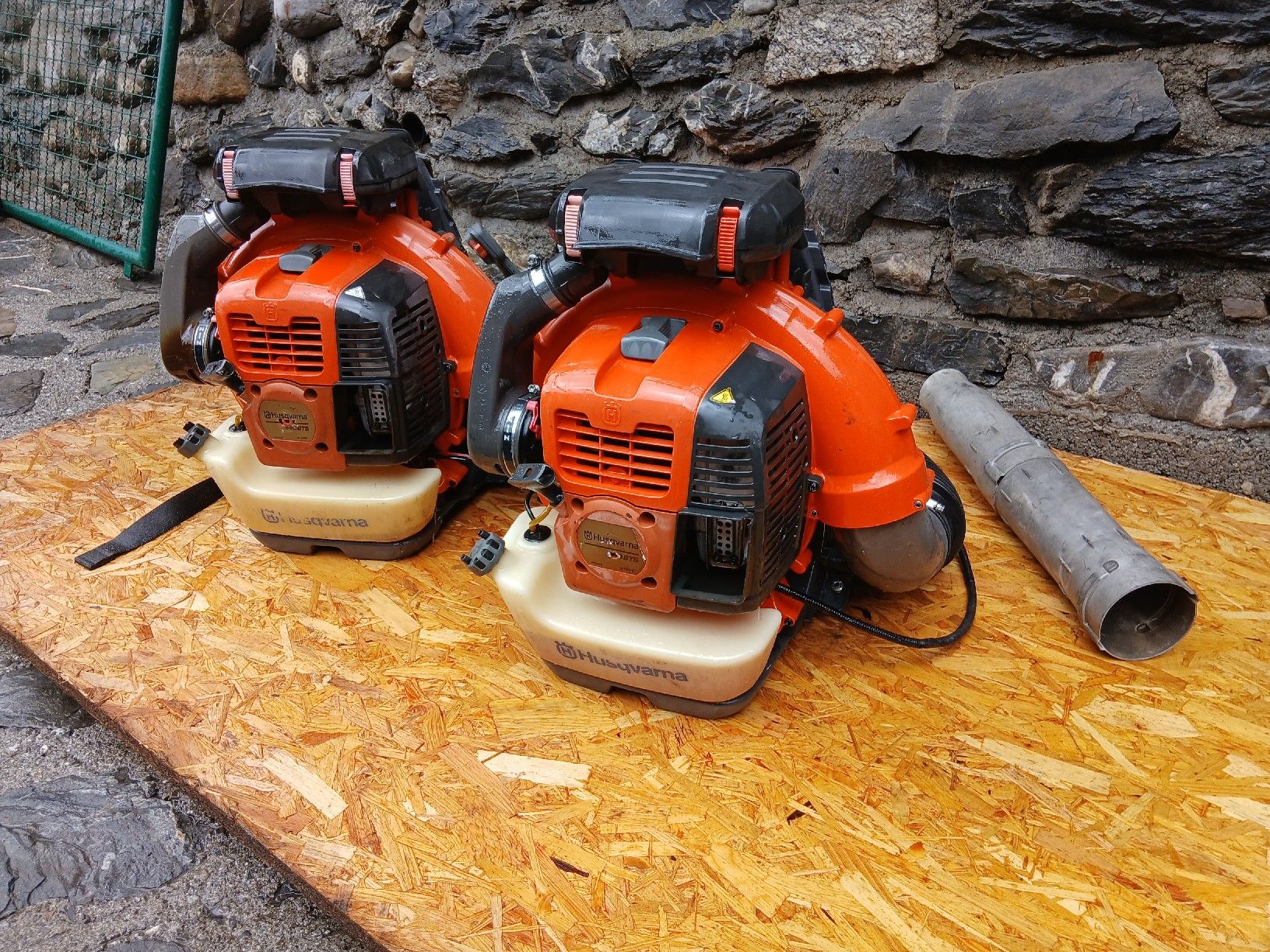Husqvarna Laubbläser & Laubsauger: 2X Laubbläser Husqvarna 580 – Gebraucht aus Seewis-Schmitten von positiv220780 3