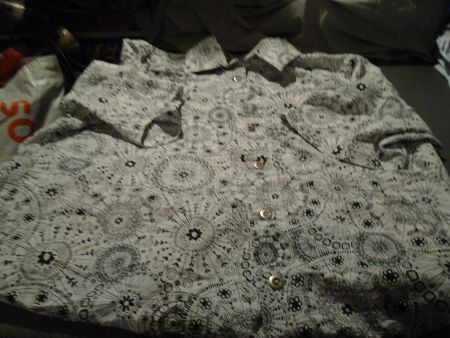 Bluse Grösse L 41/42, Vivenzio, weiss/schwarzes Blumen