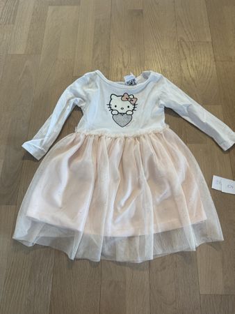 Süesses Hello Kitty Kleid Gr. 98/104 für kleine Prinzessin