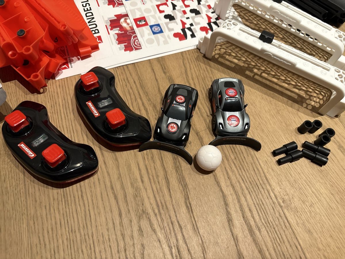 Carrera Piste: Carrera RC Fussball Set – Usato da Erlinsbach venduto da Camara4 2