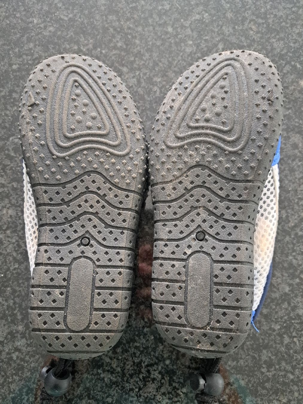 Scarpe per ragazzi: Badeschuhe Gr. 31 – Usato da Nürensdorf venduto da Janinejuli 1