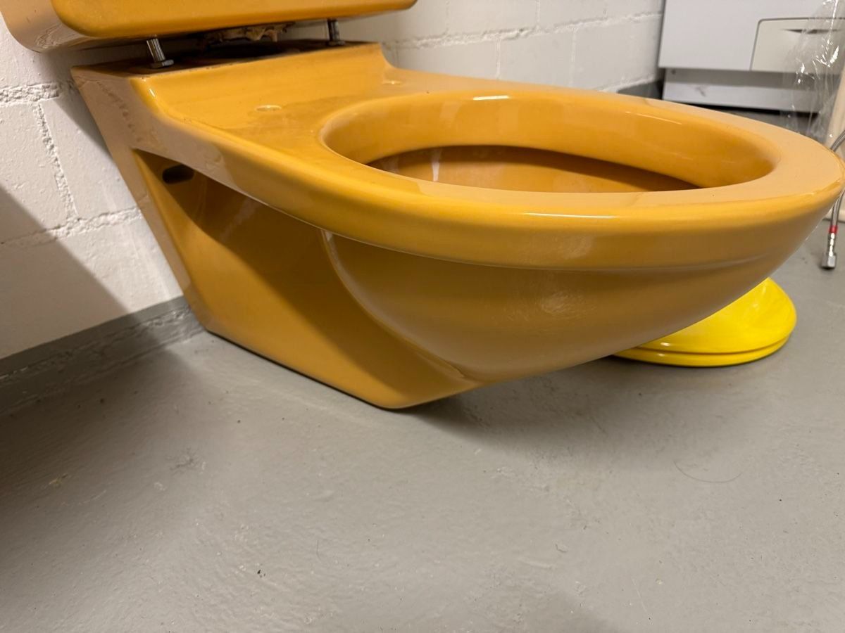 WC: Retro Wand WC mit Lavabo – D'occasion à Zürich par Bhimaniy 3