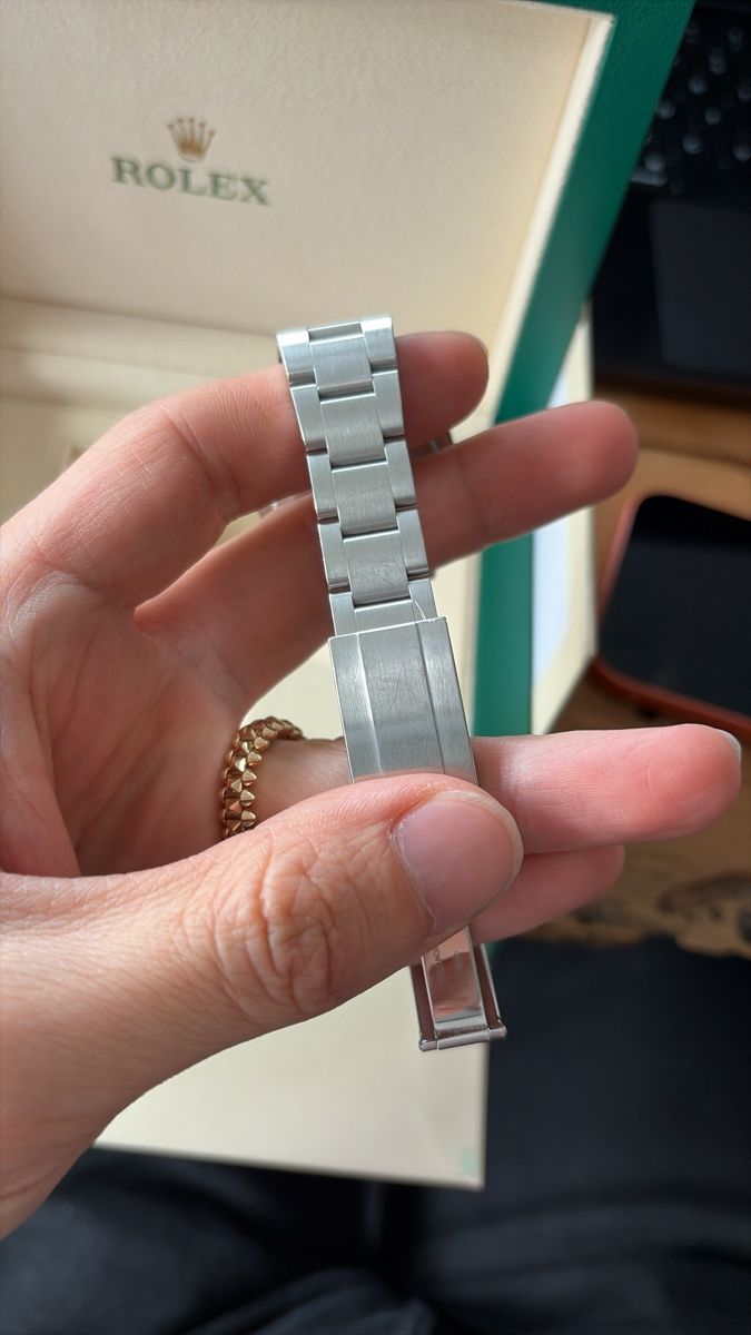 Rolex Orologi: Rolex Explorer I 124270 36mm Full set 2022 – Usato da Binningen venduto da Edeag3 3