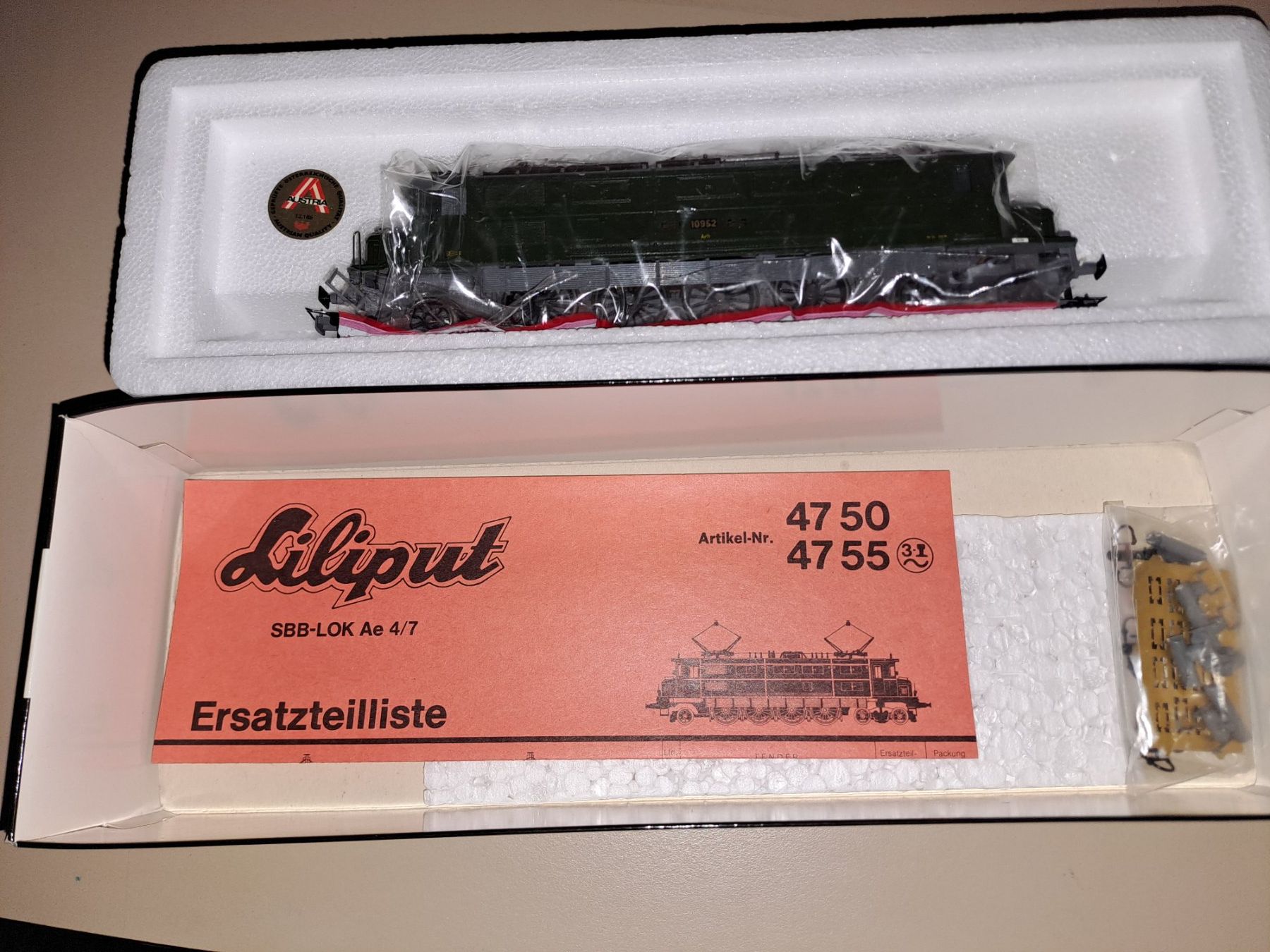 Liliput Trains électriques: Liliput Ae 4/7 mit OVP – Neuf avec emballage d'origine à Trachslau par Bud_e 2