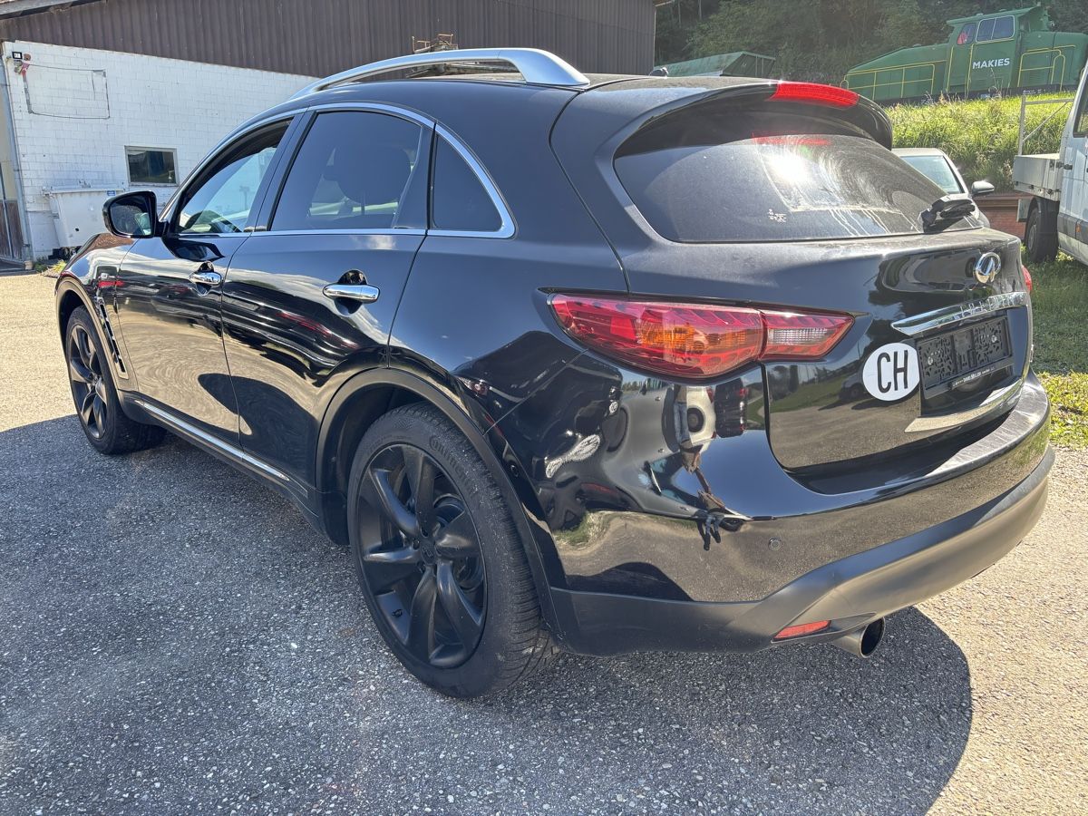 Infiniti Automobili: INFINITI FX30d S AWD Automatic – Usato da Menznau venduto da adi0601 9