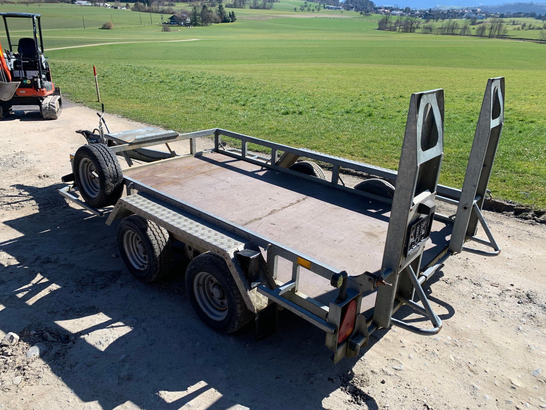 Ifor Anhänger: Bagger Anhänger GG 3500Kg – Gebraucht aus Hausen am Albis von toppreis05