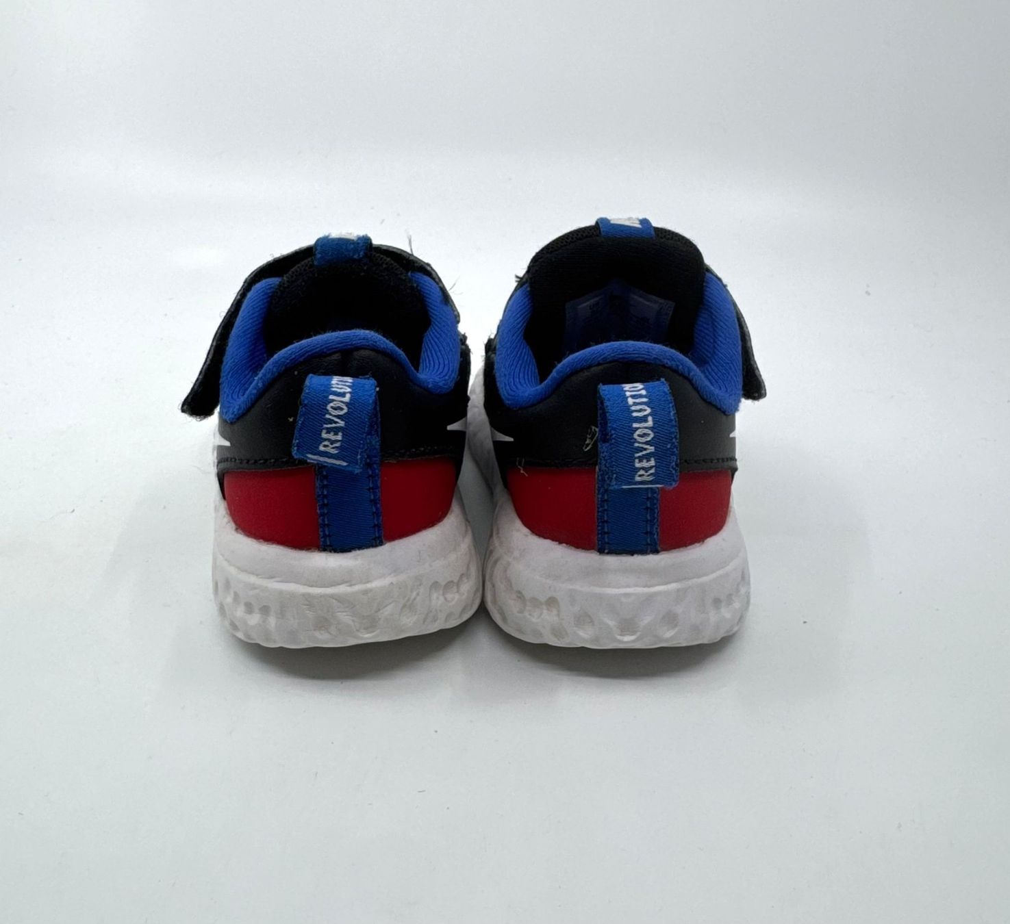 Scarpe per ragazzi: Nike Kinderschuhe – Usato da Herisau venduto da Seyashop1 3