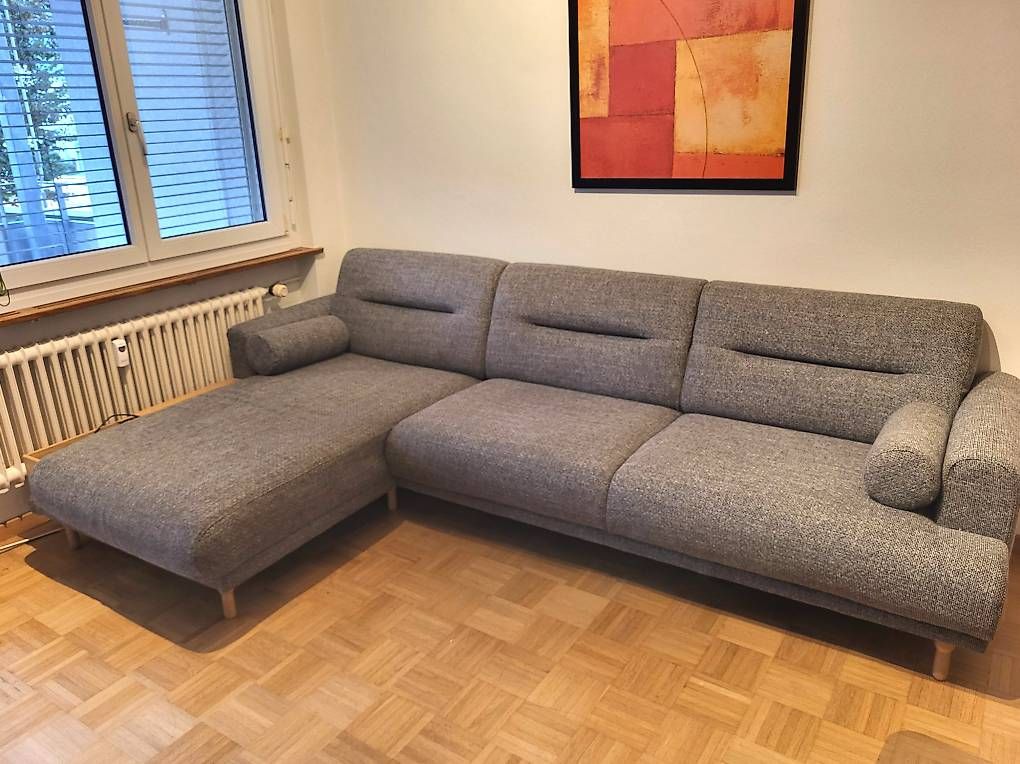Sofas: Einjähriges Sofa mit Récamiere – Gebraucht aus Thun von schoscho94