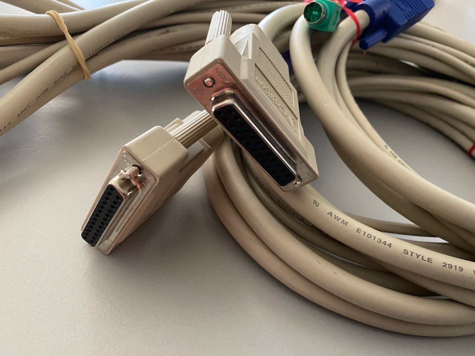 Cavi: KVM-Switch Kabel für Avocent Switch – Usato da Langwiesen venduto da Restposten-24 1