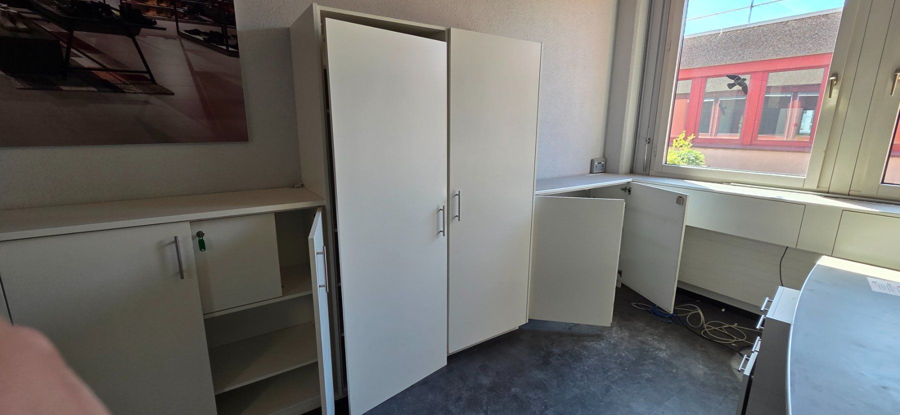 Armadi: Weisses Büro-Schränke – Usato da Zürich venduto da Micco06