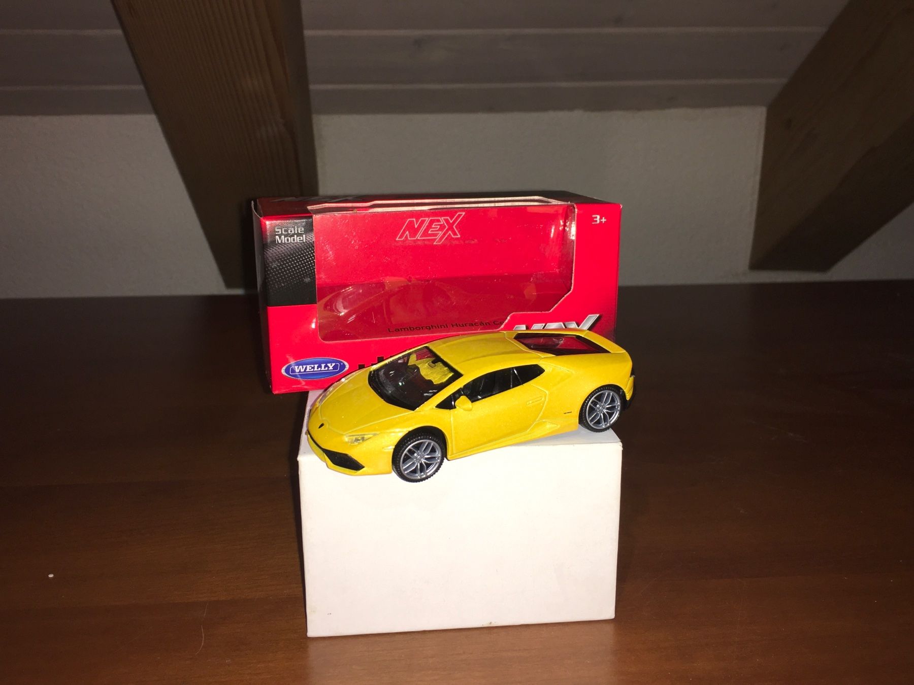 Lamborghini Modellini d'auto: Lamborghini Huracan 1/43 – Nuovo (secondo la descrizione) da Wohlen AG venduto da PrivatSammlung
