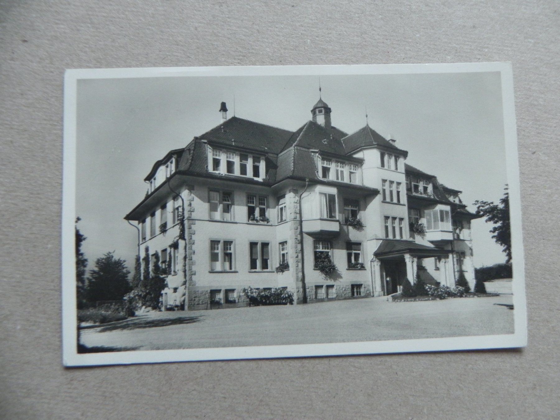 Ansichtskarten: Ansichtskarte Lachen SZ Spital ca. 1940 – Gebraucht aus Siebnen von krimsie
