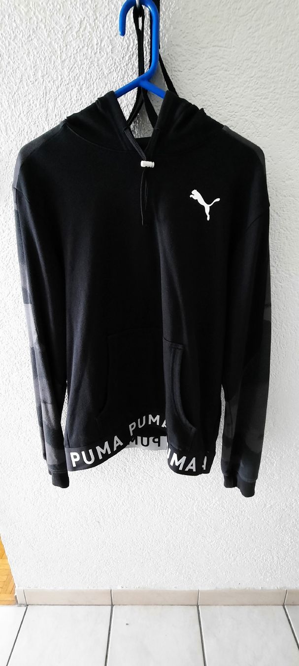 Puma Maglioni & Felpe: hoodie élastique puma avec capuche – Nuovo (secondo la descrizione) da La Chaux-De-Fonds venduto da titi117suisse