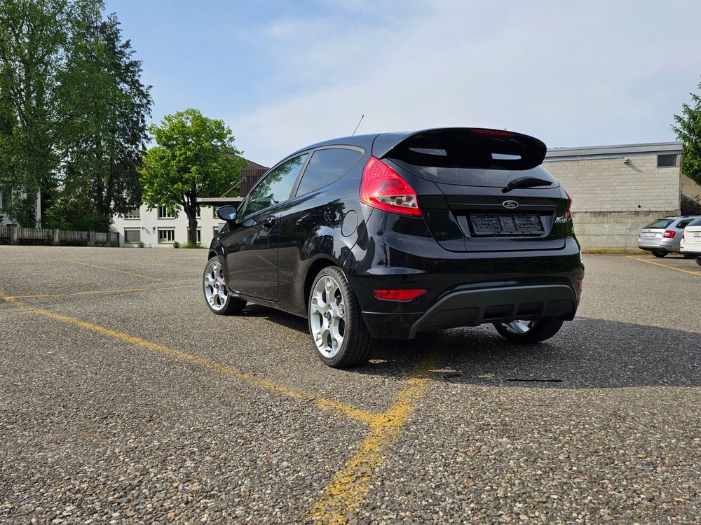 Étrier Avant Gauche Rouge Ford Fiesta VI ST 1.6 16V 182ch 2013-2017 - Occasion Bon état