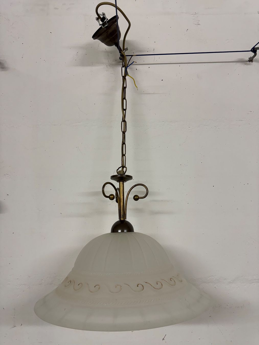 Lampadari & plafoniere: Hängeleuchte Opalglas Messing – Usato da Feldmeilen venduto da Allerlei3112 1