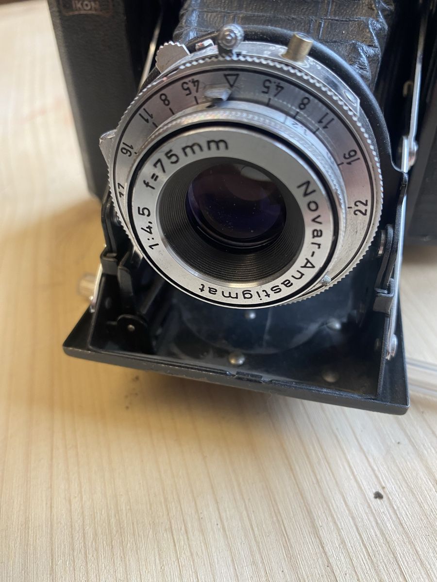 Zeiss Fotocamera: Fotoapparat Zeiss Ikon – Usato da Aathal-Seegräben venduto da wagenburg01 2
