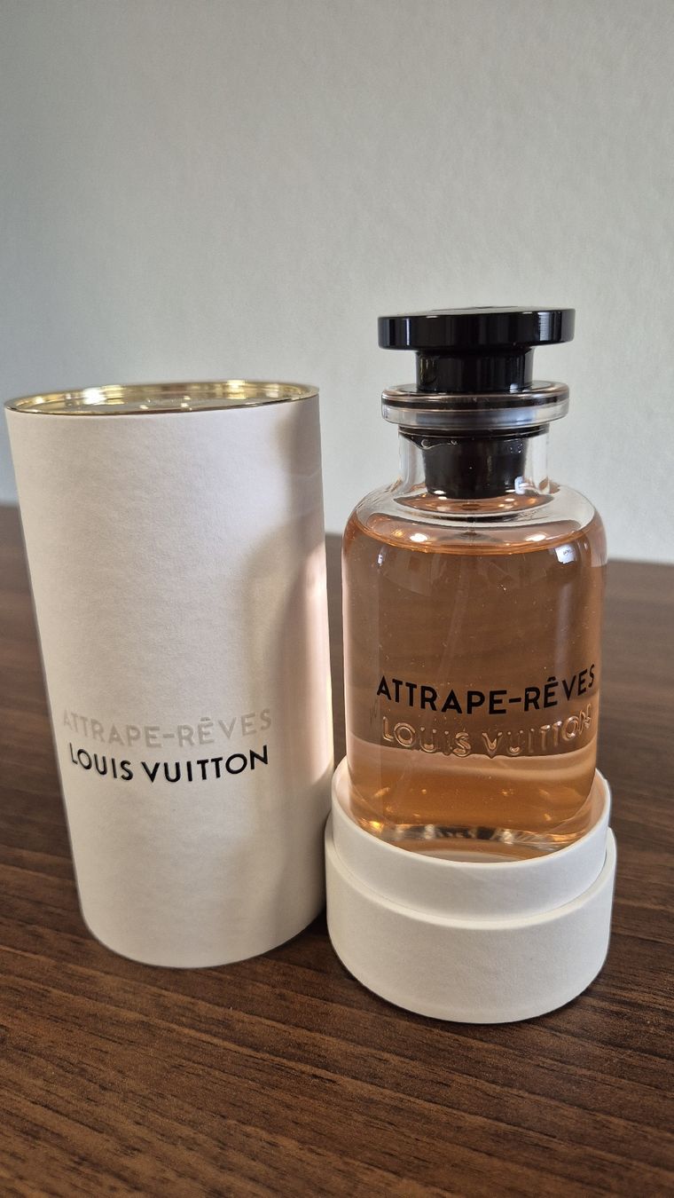 Louis Vuitton Profumi & Eau de Toilette: Attrape-Rêves Louis Vuitton Parfum 100ml – Usato da Oberentfelden venduto da Principessa75 1