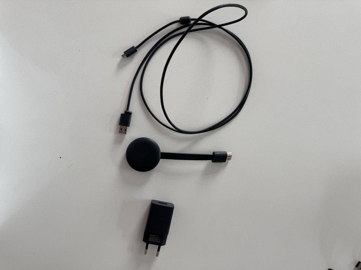 Google Sistemi audio & multimediali: Google Chromecast 3. Generation – vollständig mit Netzteil – Usato da Nürensdorf venduto da Floriiiiin