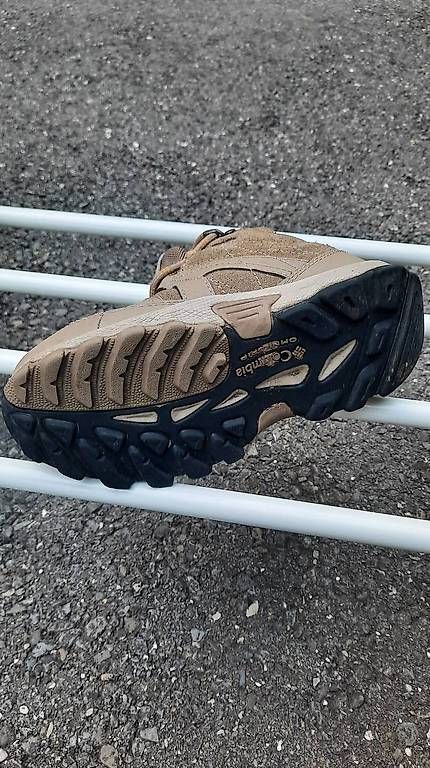 Scarpe per ragazzi: Chaussures de marche enfant taille 32 – Usato da Bouveret venduto da familylocher 1