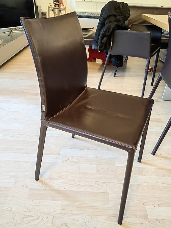 Chaises: Esstischstühle zanotta – D'occasion à Heerbrugg par Belinda26 4