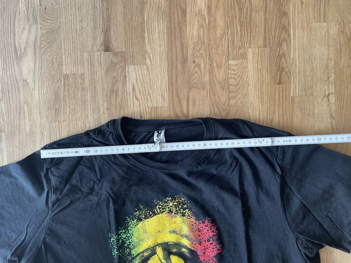 T-shirt: T Shirt Jamaica – Usato da Laufen venduto da bia_7vr6 1