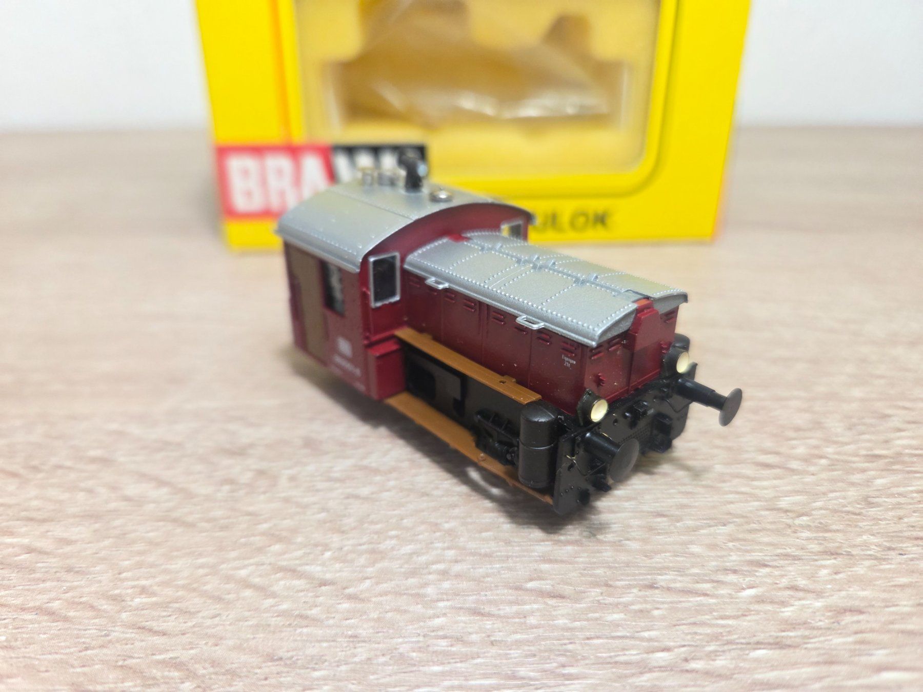 Brawa Modellini di ferrovie: Brawa 0483 Diesellok Köf H0 – Nuovo e nell'imballaggio originale da St-Aubin-Sauges venduto da Lo_Go 2
