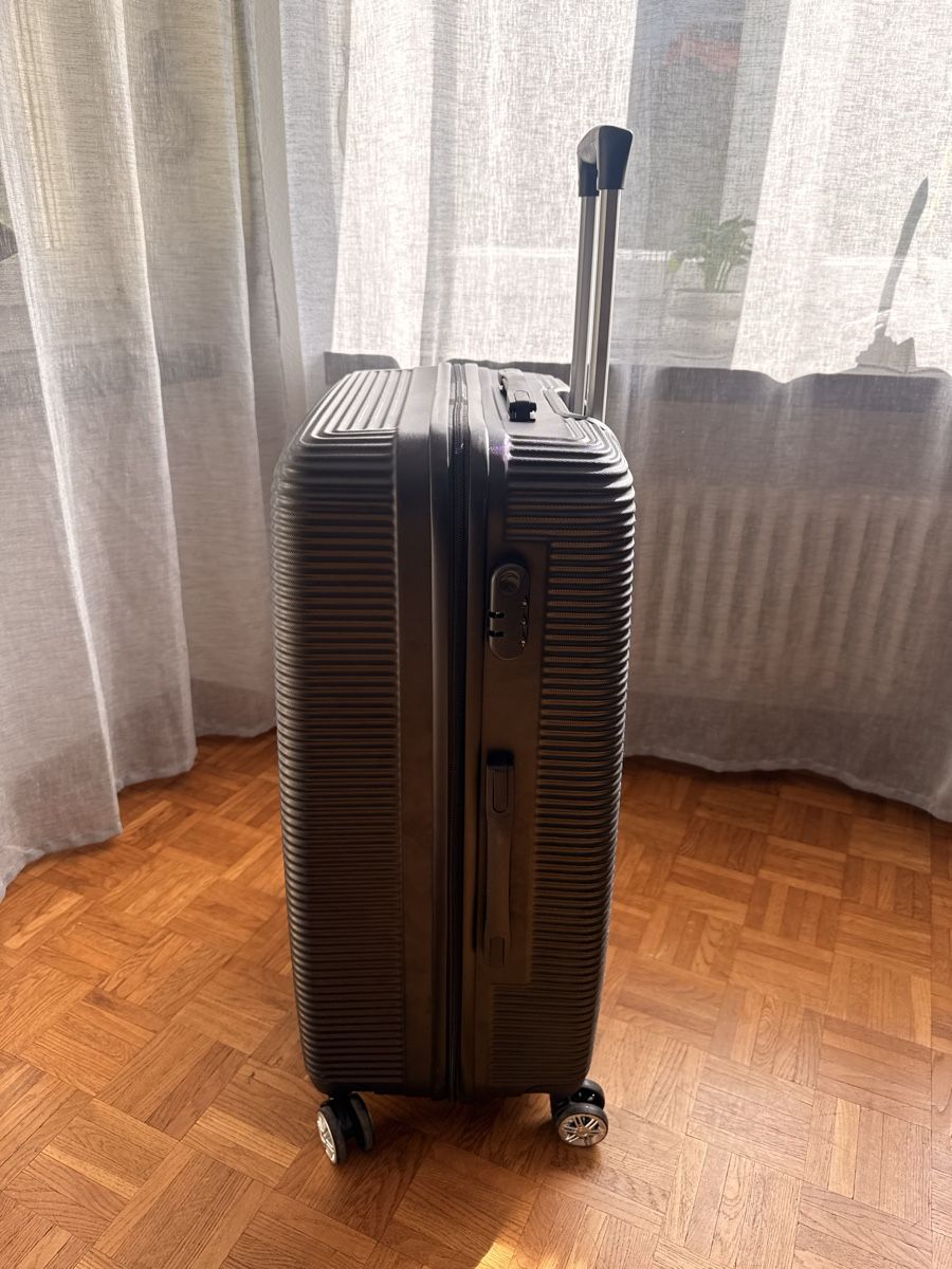 Reisekoffer: Koffer schwarz guter Zustand – Gebraucht aus Chur von Pedro.Giesteira 3