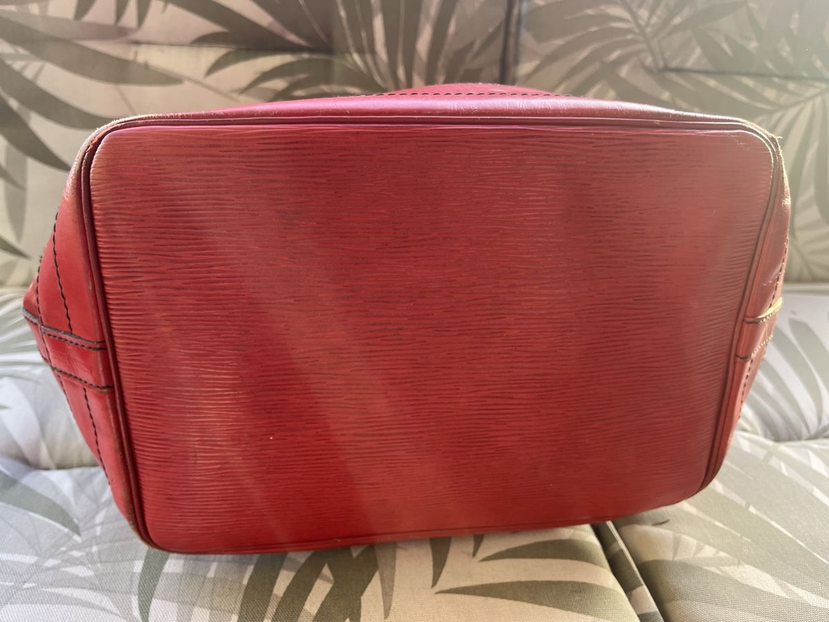 Louis Vuitton Borse da donna: Sac Noé Louis Vuitton rouge  – Usato da Lutry venduto da tat_2zxq 6