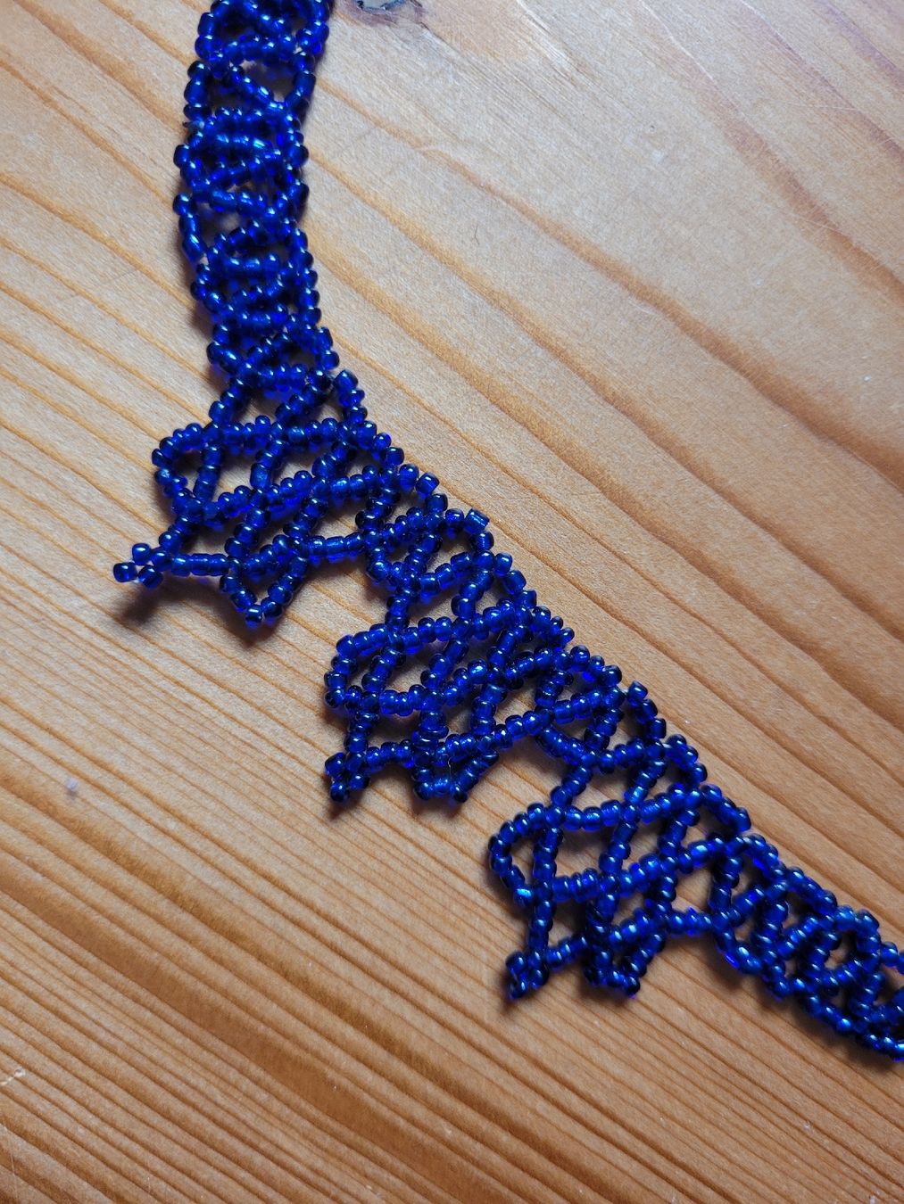Catenine: Elegante, dunkelblaue Halskette mit Glasperlen – Usato da Binningen venduto da franzfritz 1