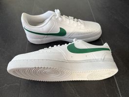 NEU: Nike Sneakers weiß/grün