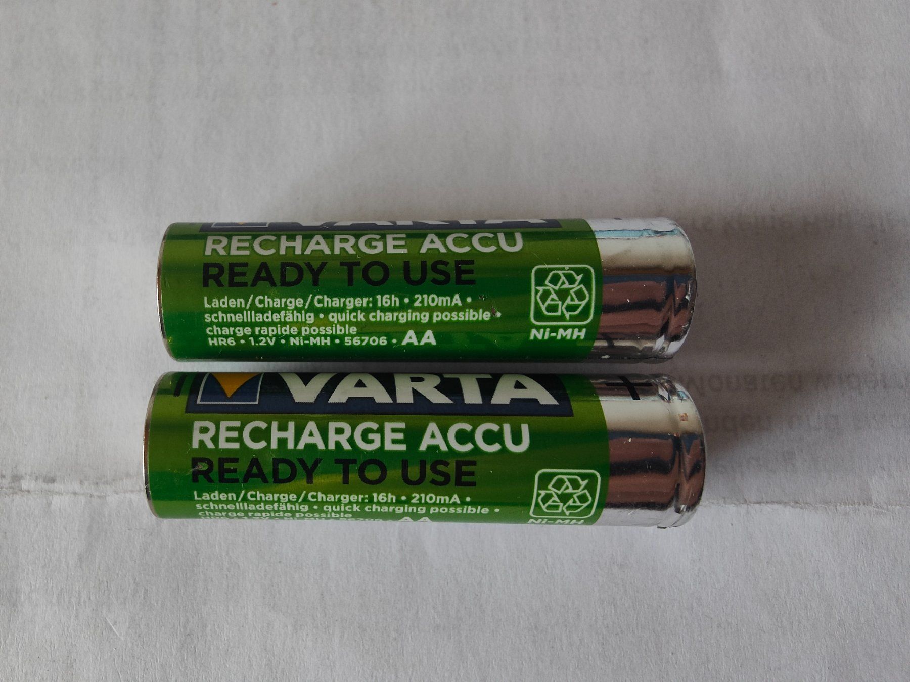 Varta Batterie: 2x AA wiederaufladbare Batterien von Varta – Usato da Adelboden venduto da rol_4zgi 1