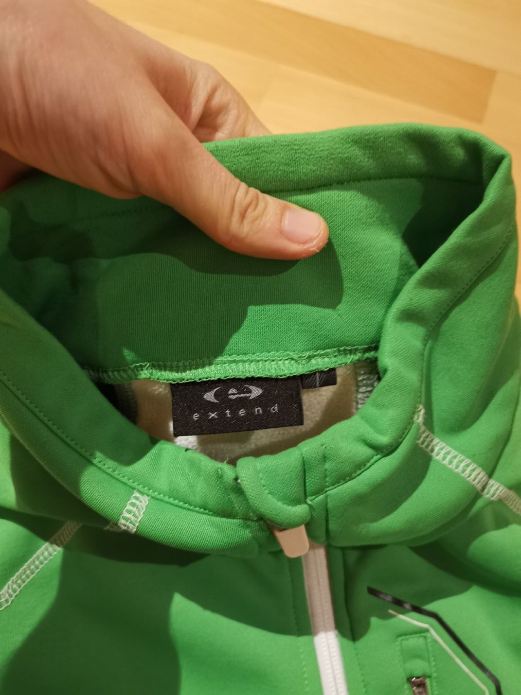 Giacche: Veste softshell Extend verte et noire, taille S – Usato da La Corbaz venduto da Emma22cj 1