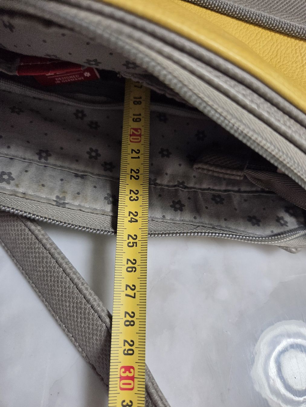 Borse da donna: Zwei Handtasche – Usato da Embrach venduto da Musti20 3