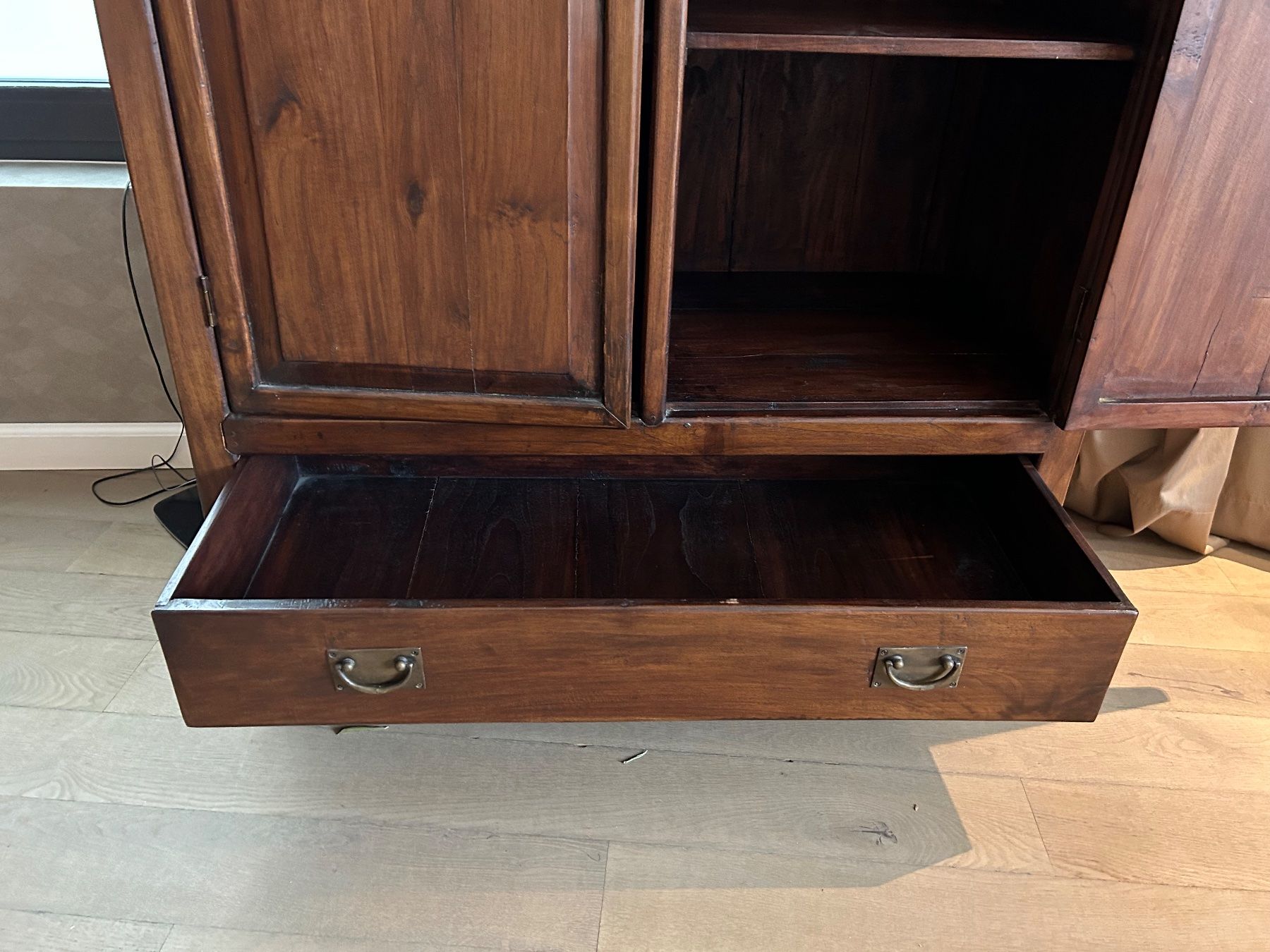 Schränke: Closet from BALI – Gebraucht aus Kilchberg ZH von Chua 2