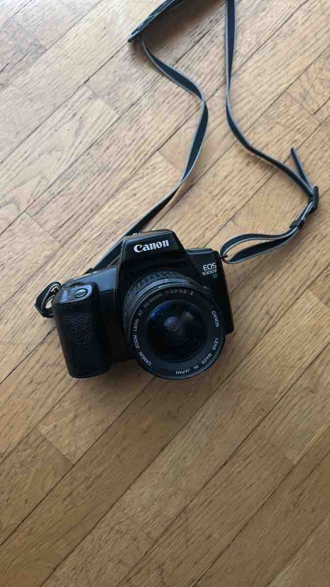 Canon Kamera: Fotocamera reflex Canon EOS 1000F, usata – Gebraucht aus Caslano von iguidice01 2