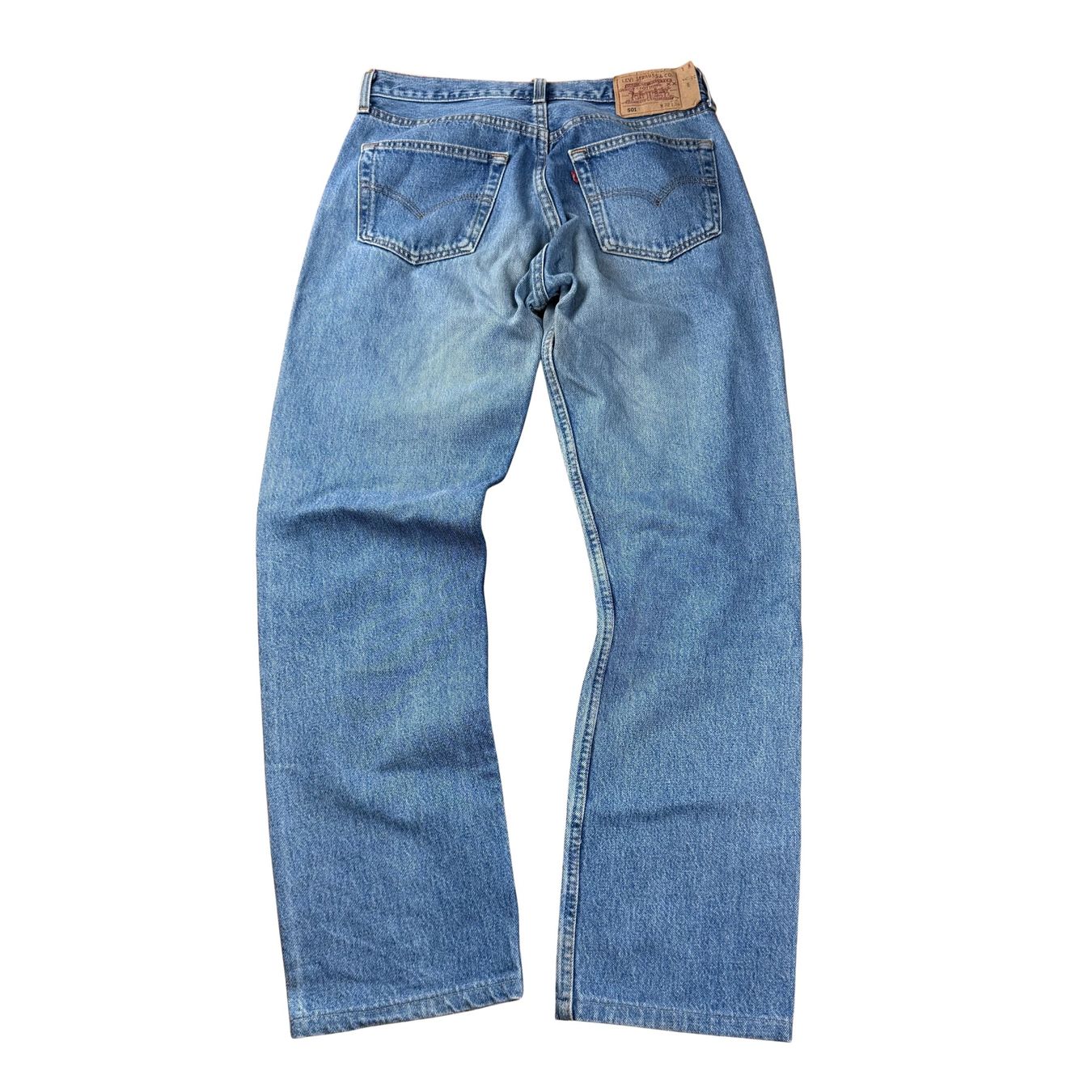 Levi's Jeans: Vintage Levi's 501 Washed Jeans  - M – Usato da Herisau venduto da 1asupply 2