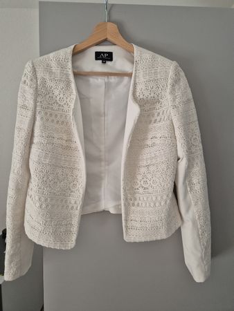Blazer AVANT-PREMIERE Weiss Spitze Grösse 38 neuwertig