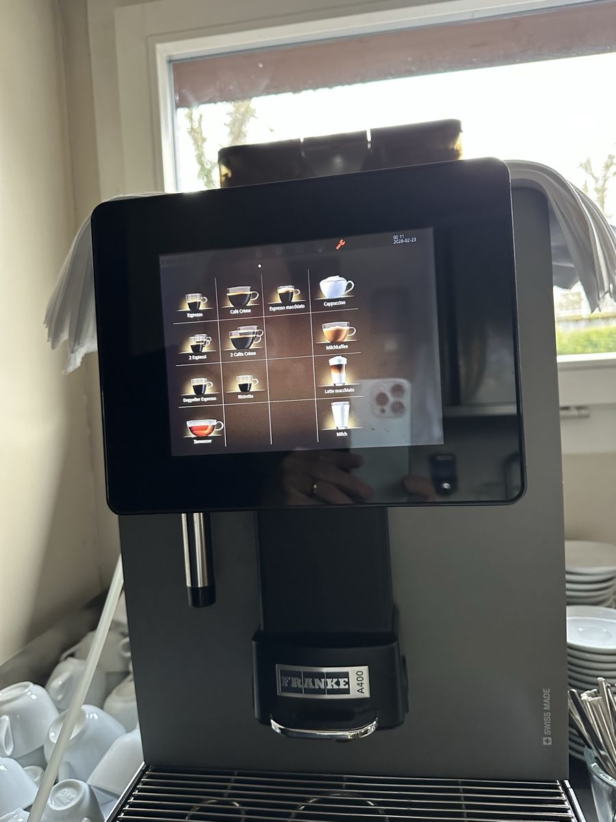 Kaffeemaschinen & Espressomaschinen: Kaffevolautomat – Gebraucht aus Rüschlikon von dam_vyn2